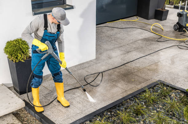 Why Choose Our Certified Pressure Washing Experts for Your Project Needs in Rural Retreat, VA?